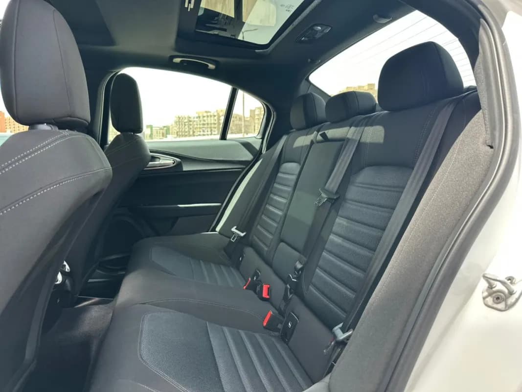 ألفا روميو جوليا 2026