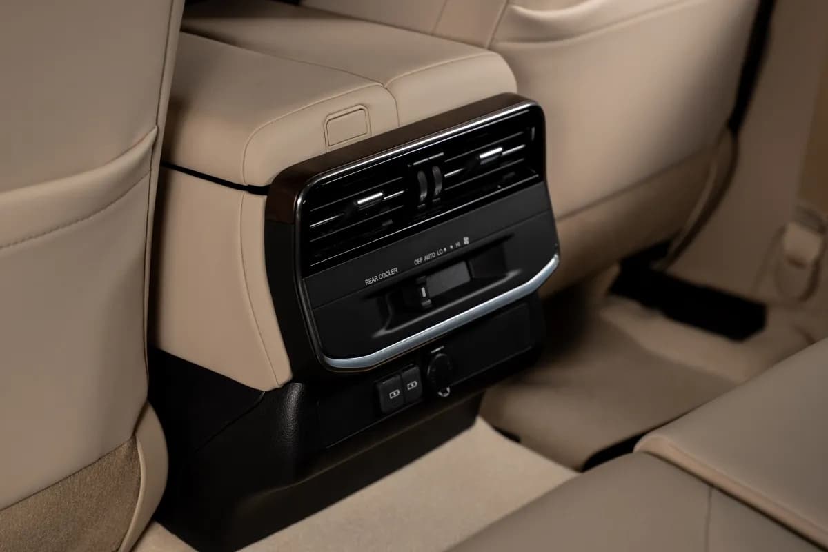 تويوتا لاند كروزر 2026