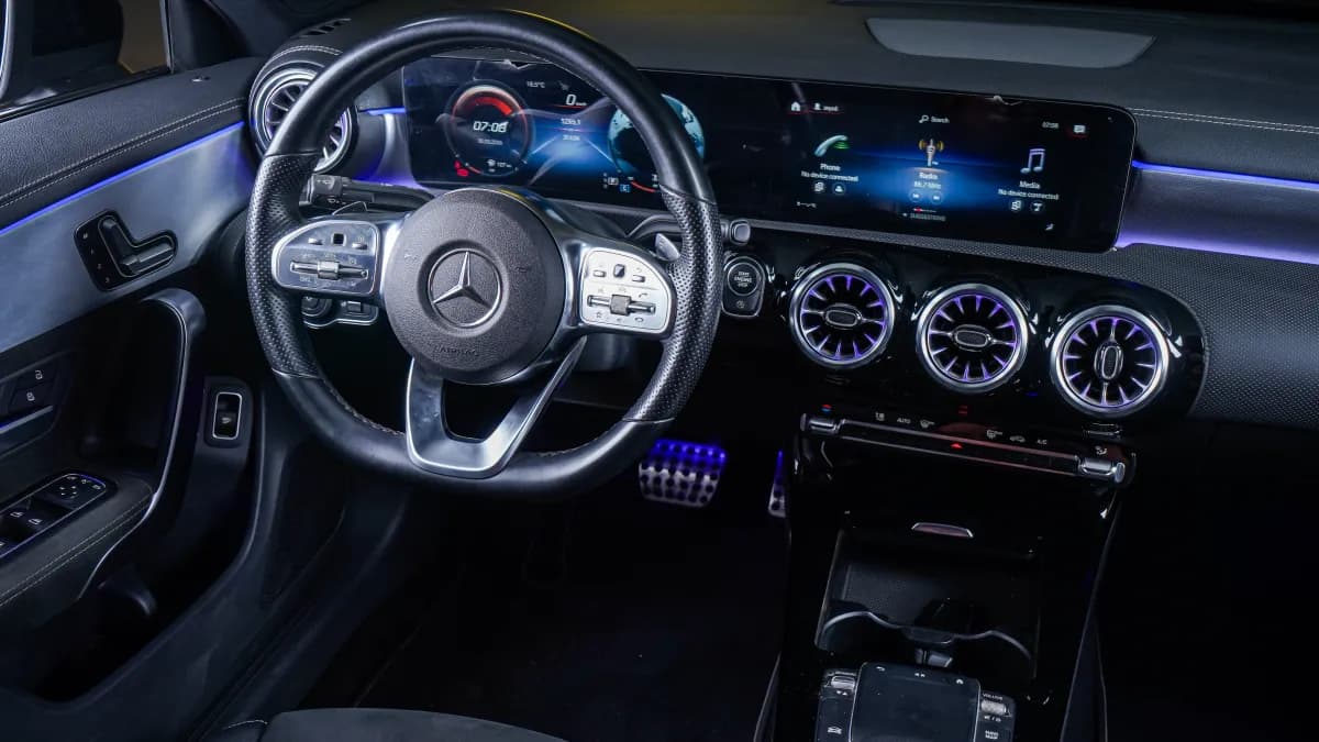 مرسيدس بنز CLA 200 2021