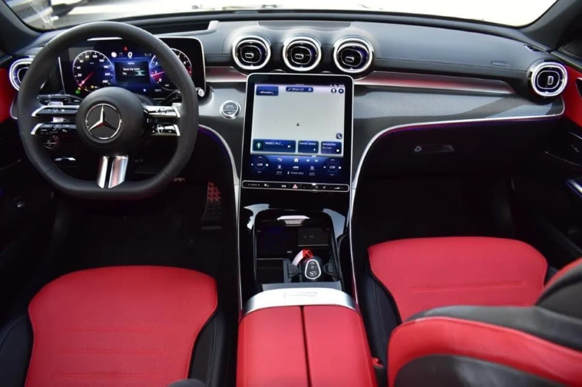 مرسيدس بنز C200 2025