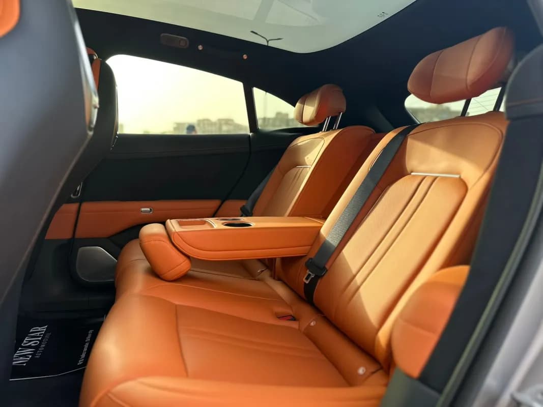 شاومي Yu7 2025 دول موتور ماكس فضي أوتوماتيك — جديدة