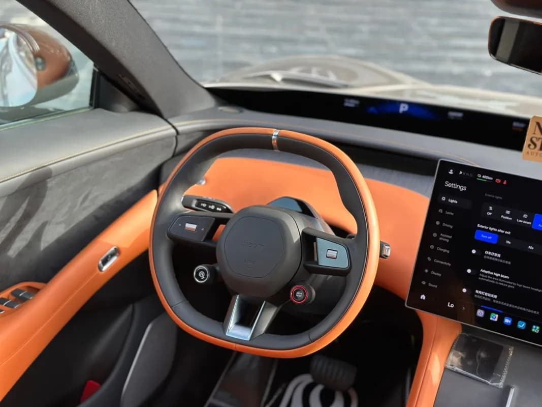 شاومي Yu7 2025 دول موتور ماكس فضي أوتوماتيك — جديدة