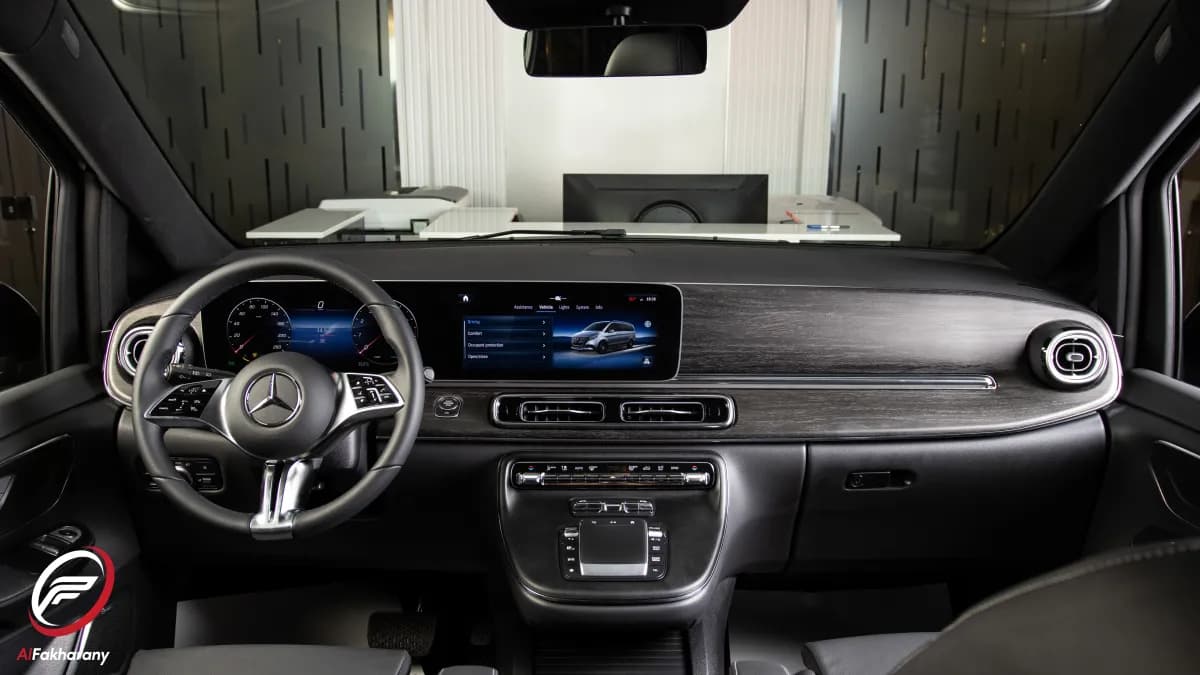 مرسيدس بنز V 300 2026