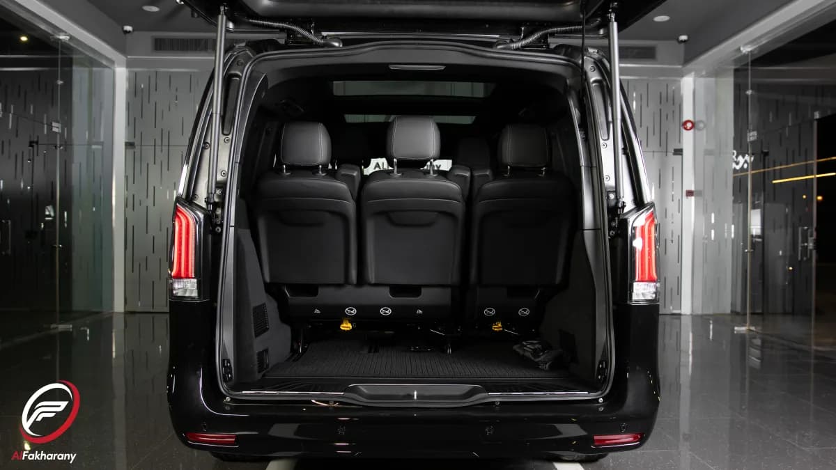 مرسيدس بنز V 300 2026