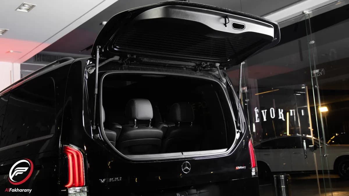 مرسيدس بنز V 300 2026