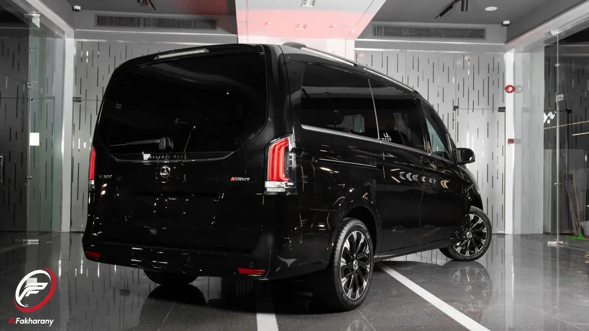 مرسيدس بنز V 300 2026