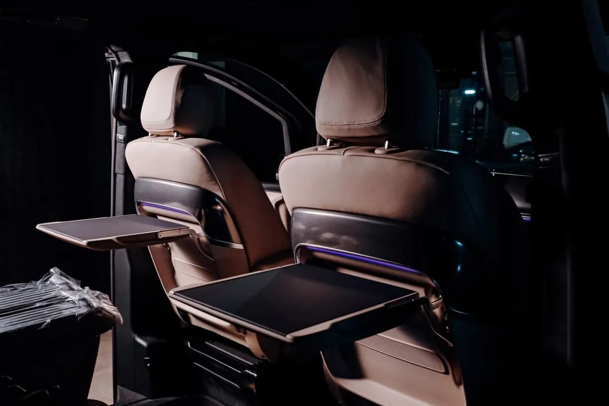 مرسيدس بنز V300 فيانو 2026