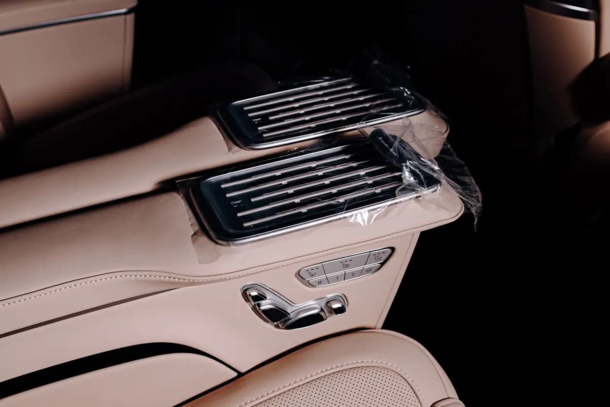 مرسيدس بنز V300 فيانو 2026