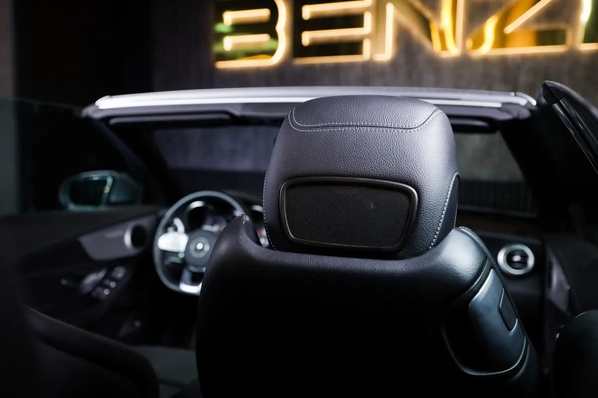 مرسيدس بنز C180 2023