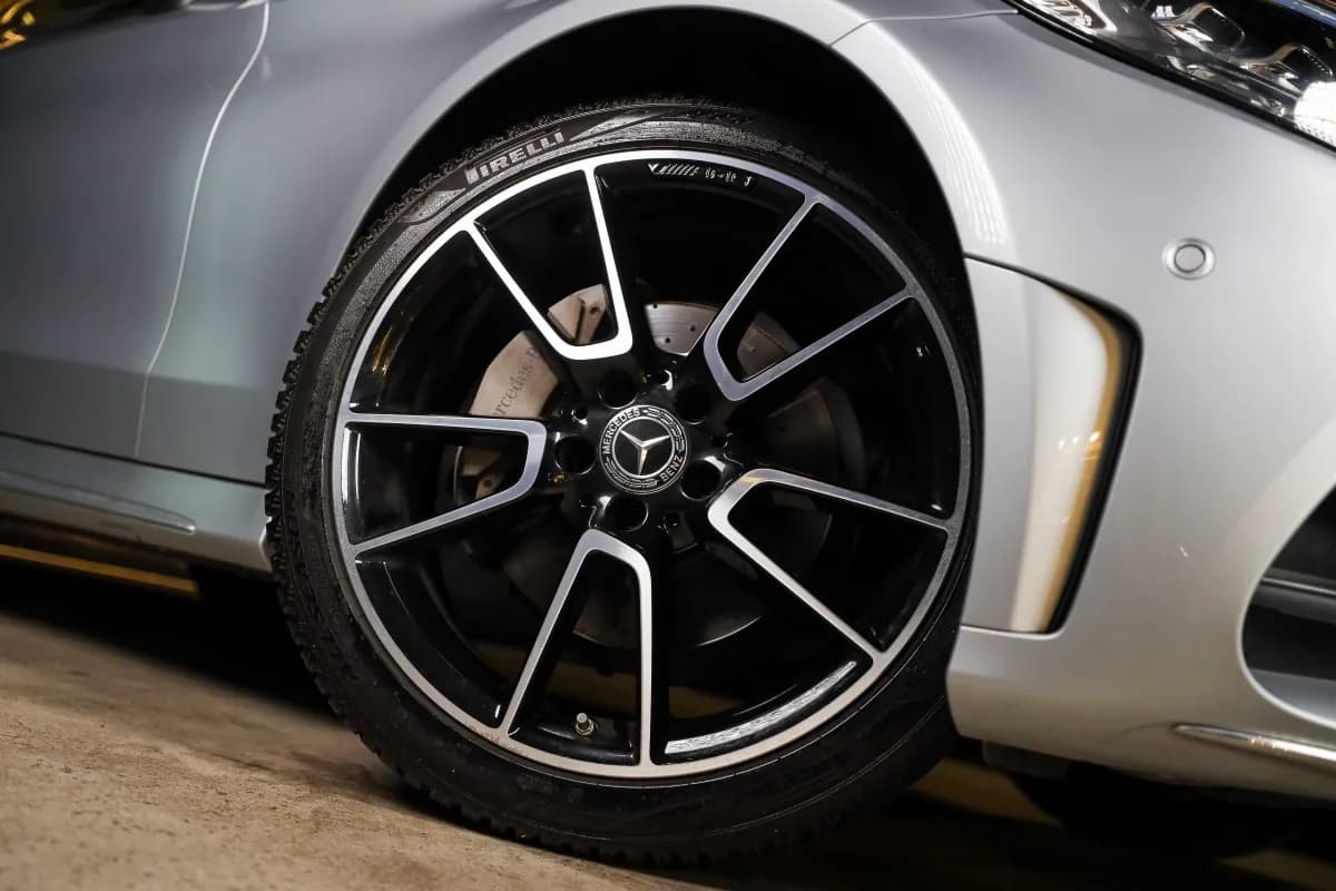 مرسيدس بنز C180 2023