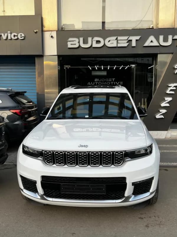 جيب جراند شيروكي 2023