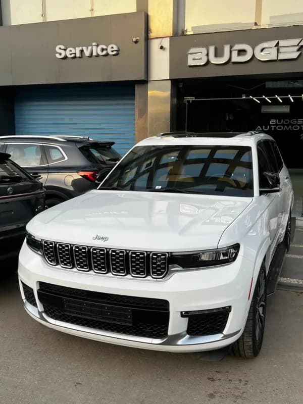 جيب جراند شيروكي 2023