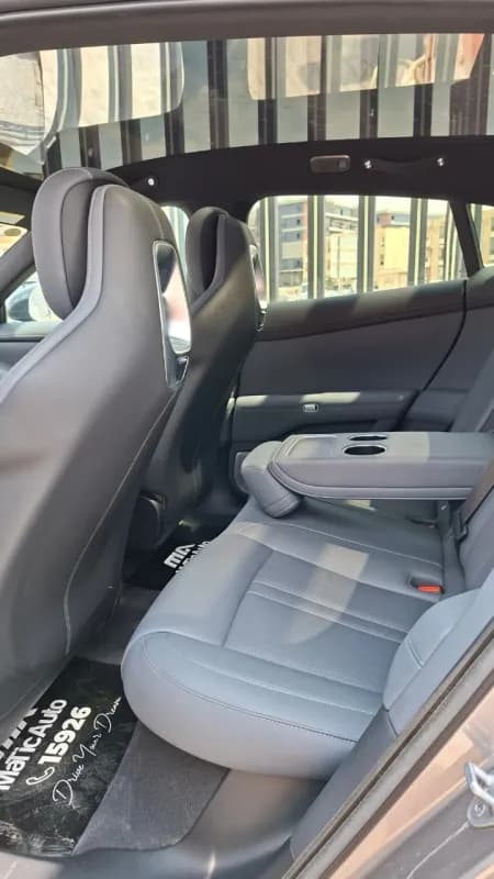 شاومي Yu7 2025 استندارد فضي أوتوماتيك — جديدة