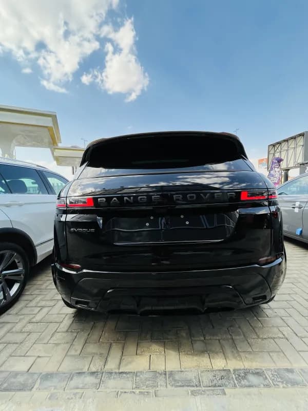 رينج روفر ايفوك 2026