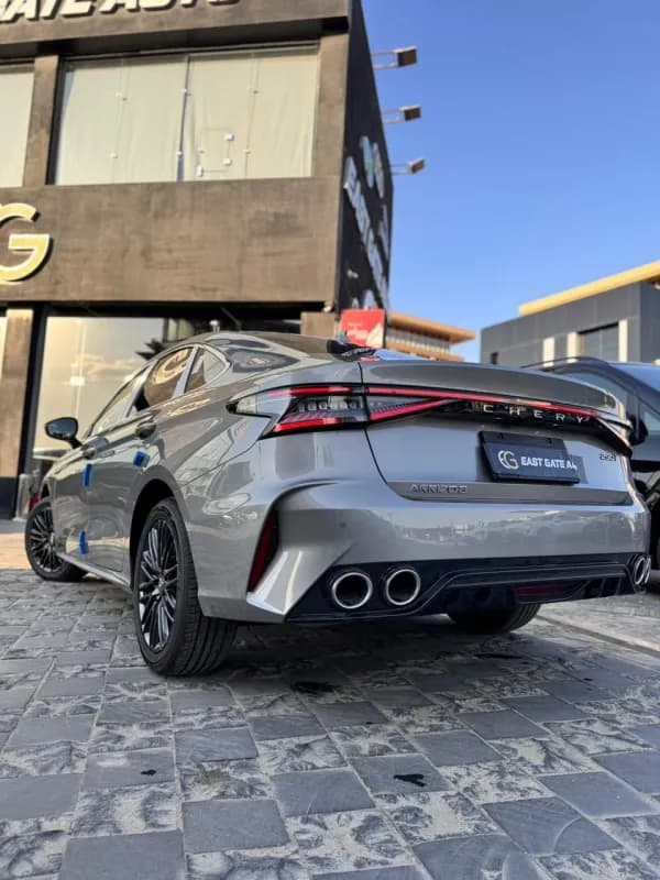 شيري اريزو 8 2026 فلاج شيب رمادي ناقل حركة مزدوج القابض — جديدة