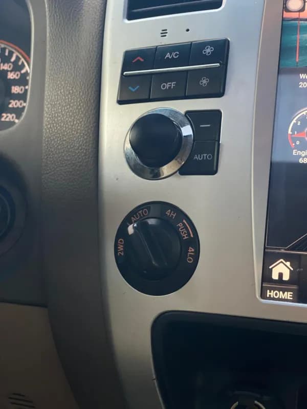 نيسان ارمادا 2010