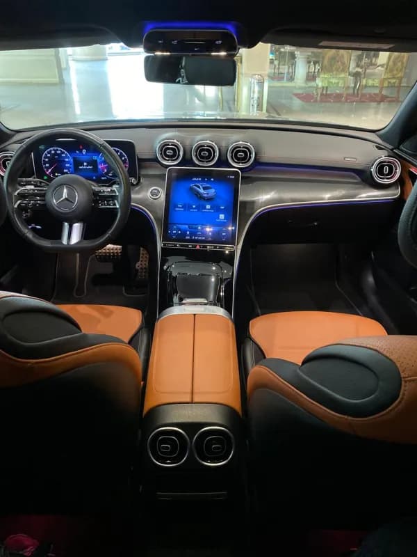 مرسيدس بنز C180 2023