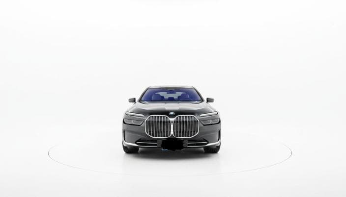 بي ام دبليو 740i 2024 بيور اكسلنس أسود أوتوماتيك — مستعملة