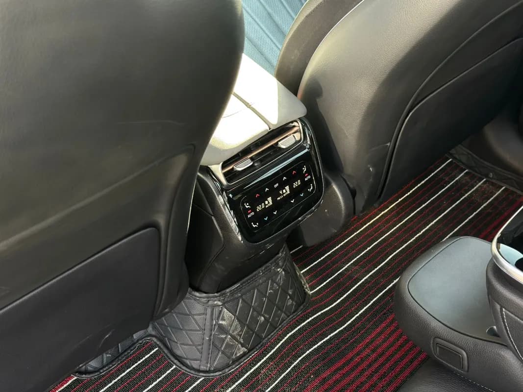 مرسيدس بنز EQS 2023