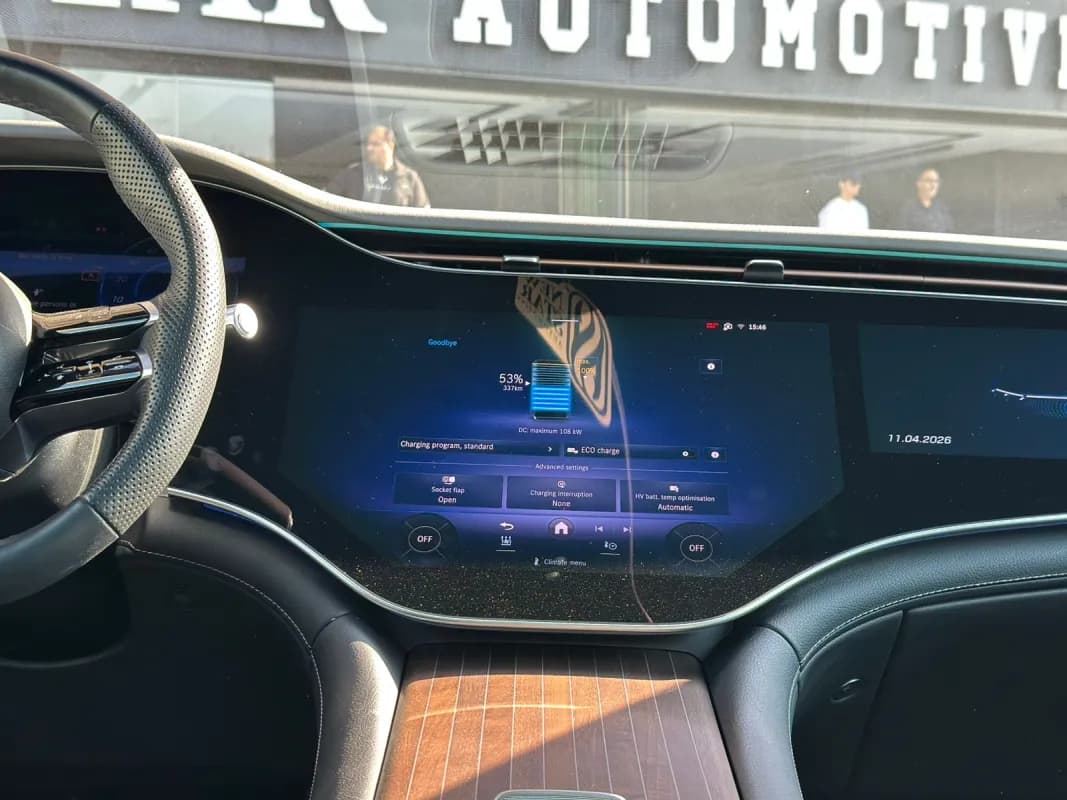 مرسيدس بنز EQS 2023