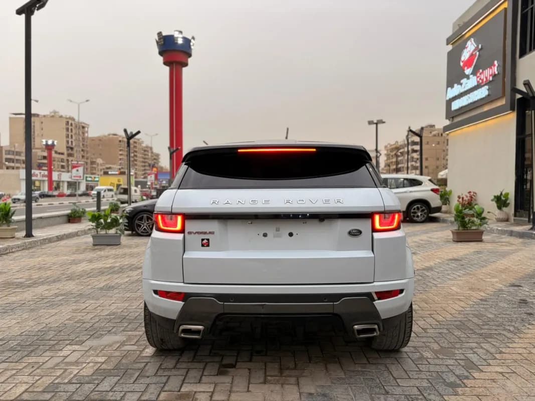 رينج روفر ايفوك 2016