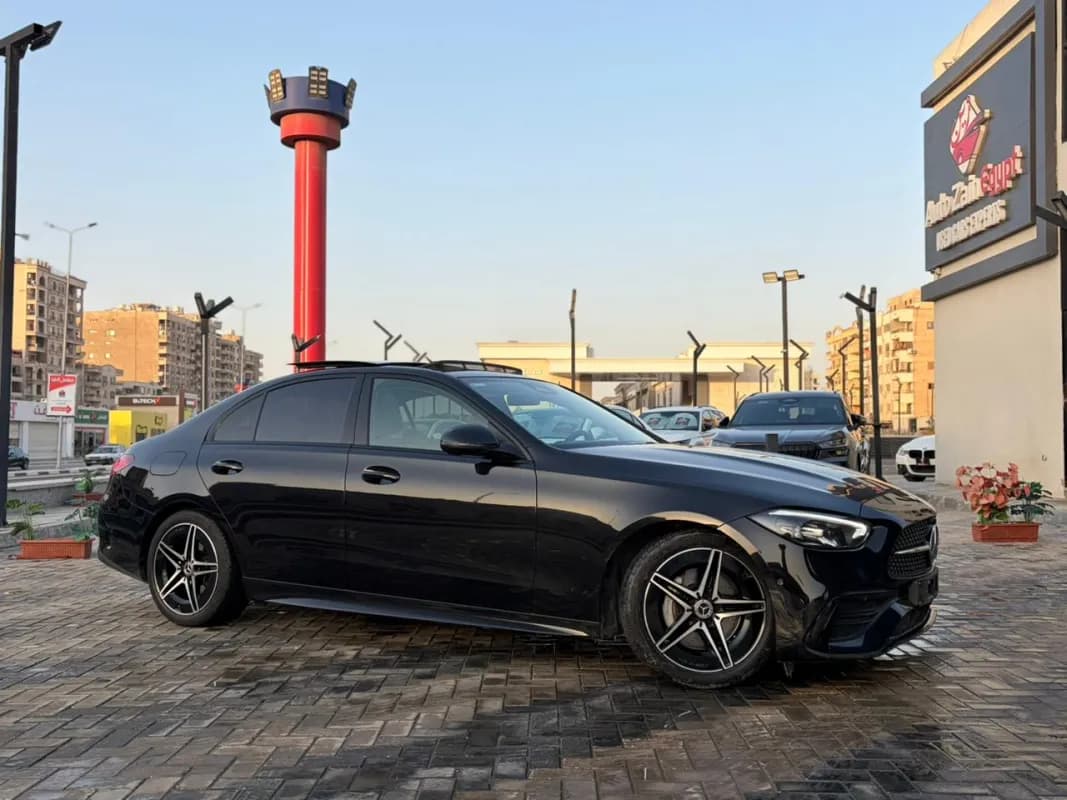 مرسيدس بنز C200 2024