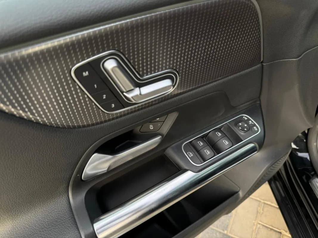 مرسيدس بنز ب 200 2022