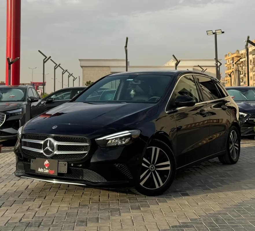 مرسيدس بنز ب 200 2022