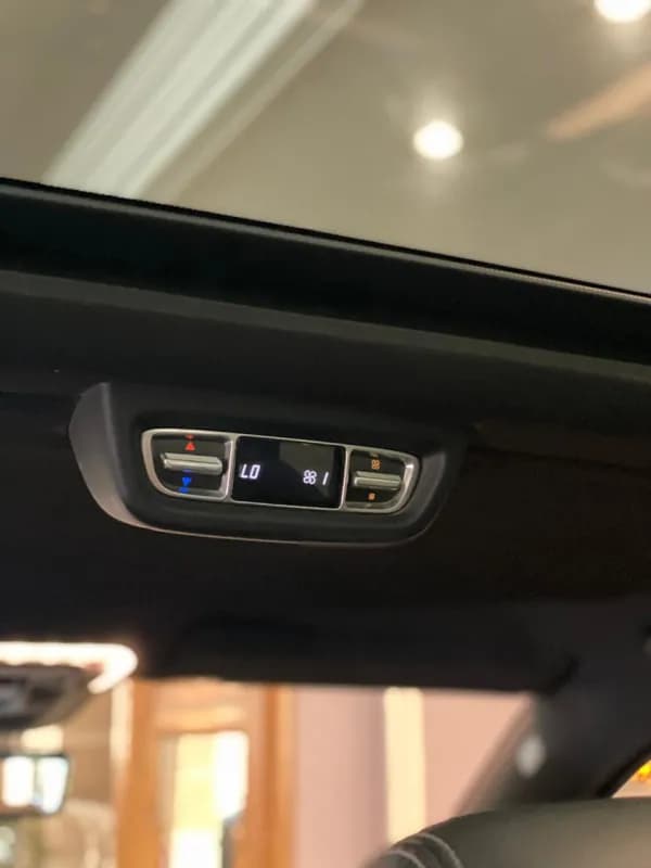 مرسيدس بنز V 250 2023