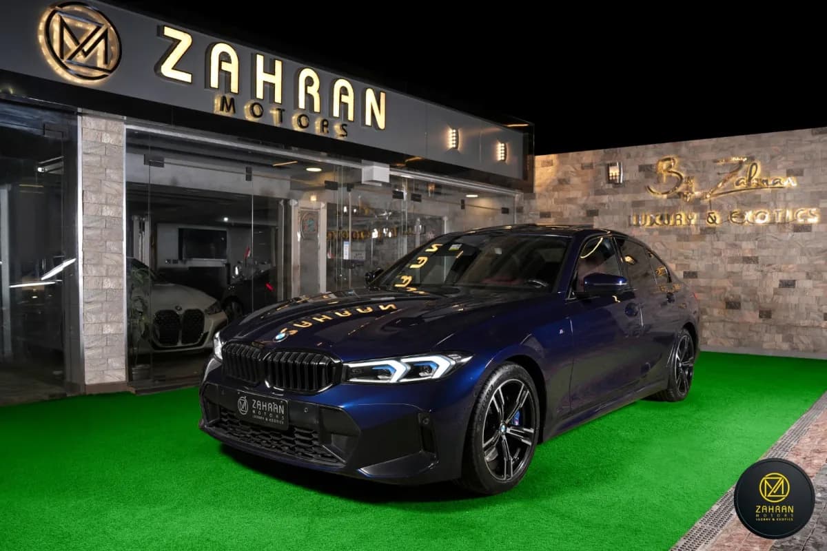 بي ام دبليو 330 2024 ام سبورت أزرق الداكن أوتوماتيك — مستعملة