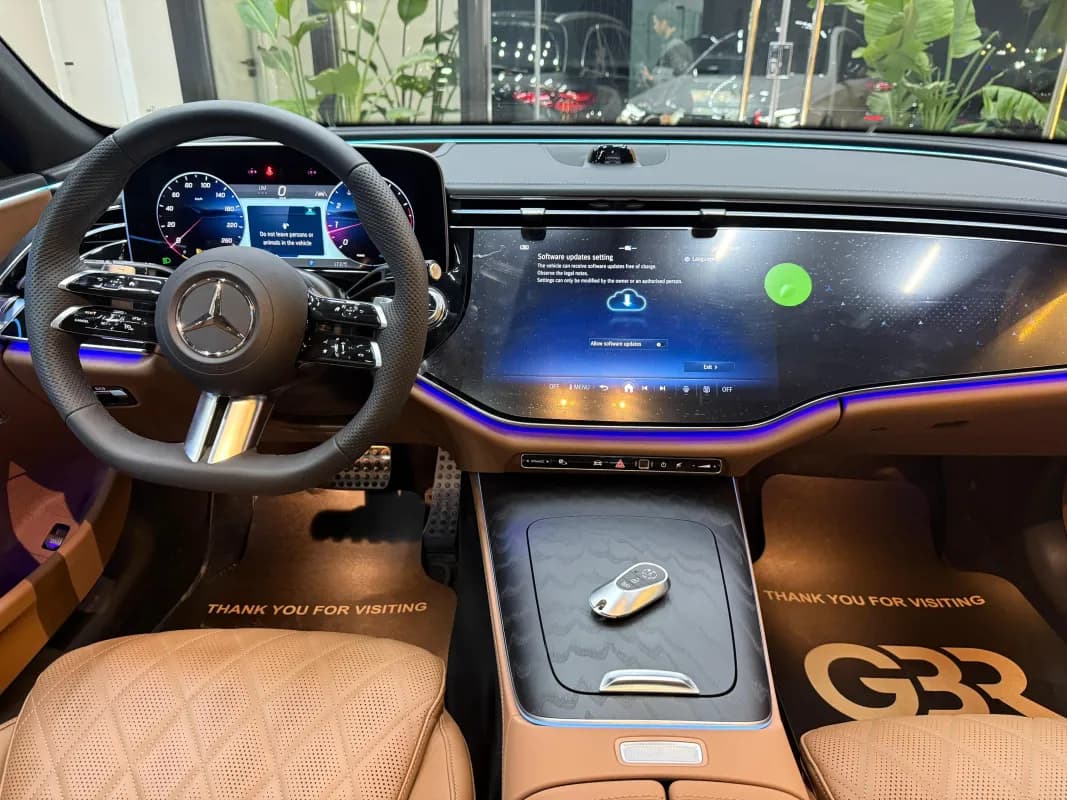 مرسيدس بنز E200 2026