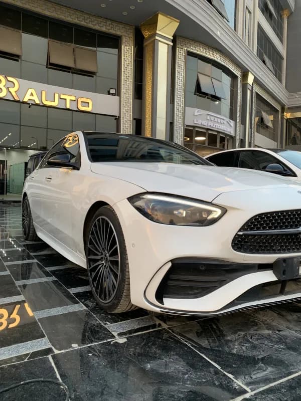 مرسيدس بنز C200 2024