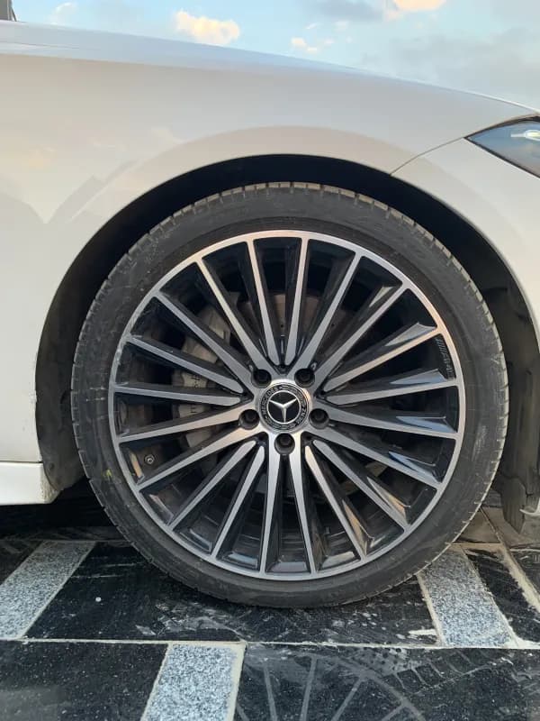 مرسيدس بنز C200 2024