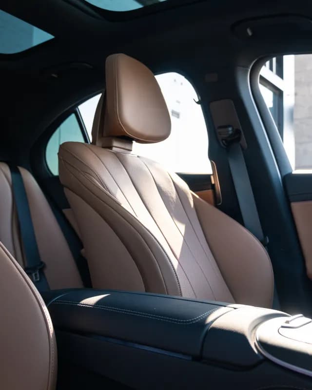 مرسيدس بنز E200 2025