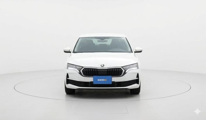 سكودا اوكتافيا A8 2026 لوفت أبيض أوتوماتيك — جديدة