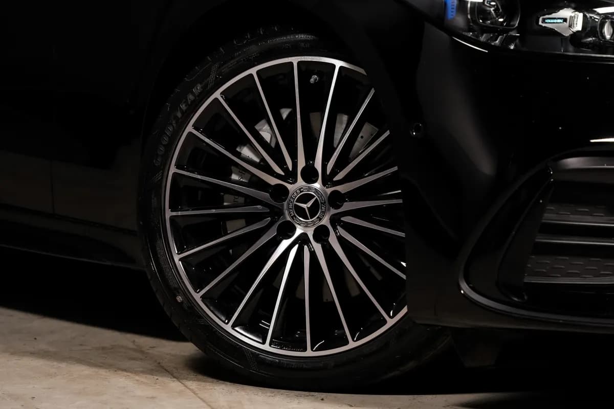 مرسيدس بنز C180 2026