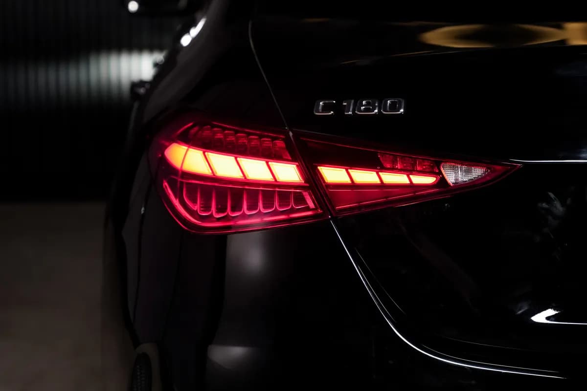 مرسيدس بنز C180 2026