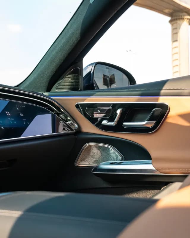 مرسيدس بنز E200 2024