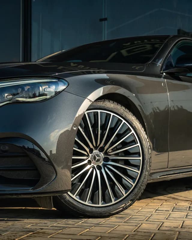 مرسيدس بنز E200 2024