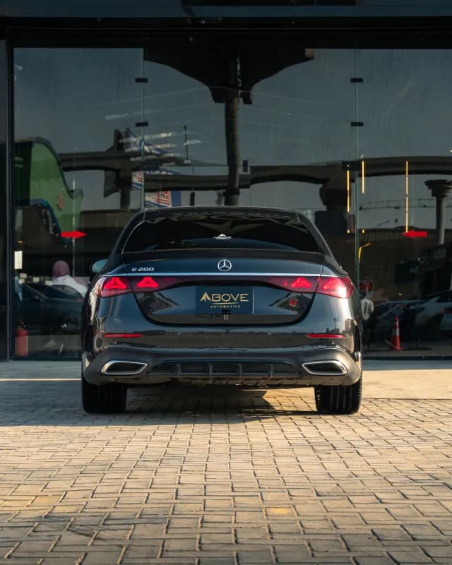 مرسيدس بنز E200 2024