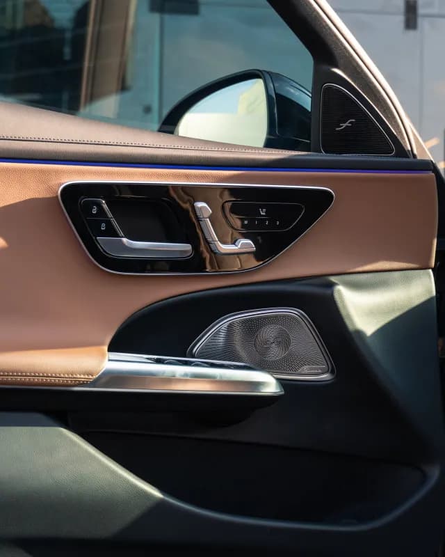 مرسيدس بنز E200 2024