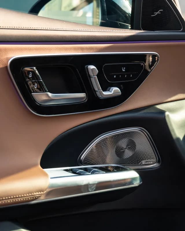 مرسيدس بنز E200 2024