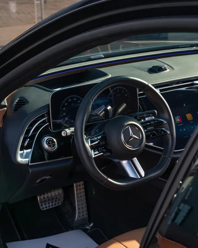 مرسيدس بنز E200 2024