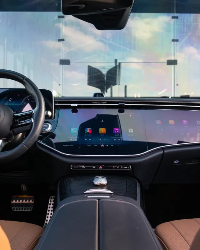 مرسيدس بنز E200 2024