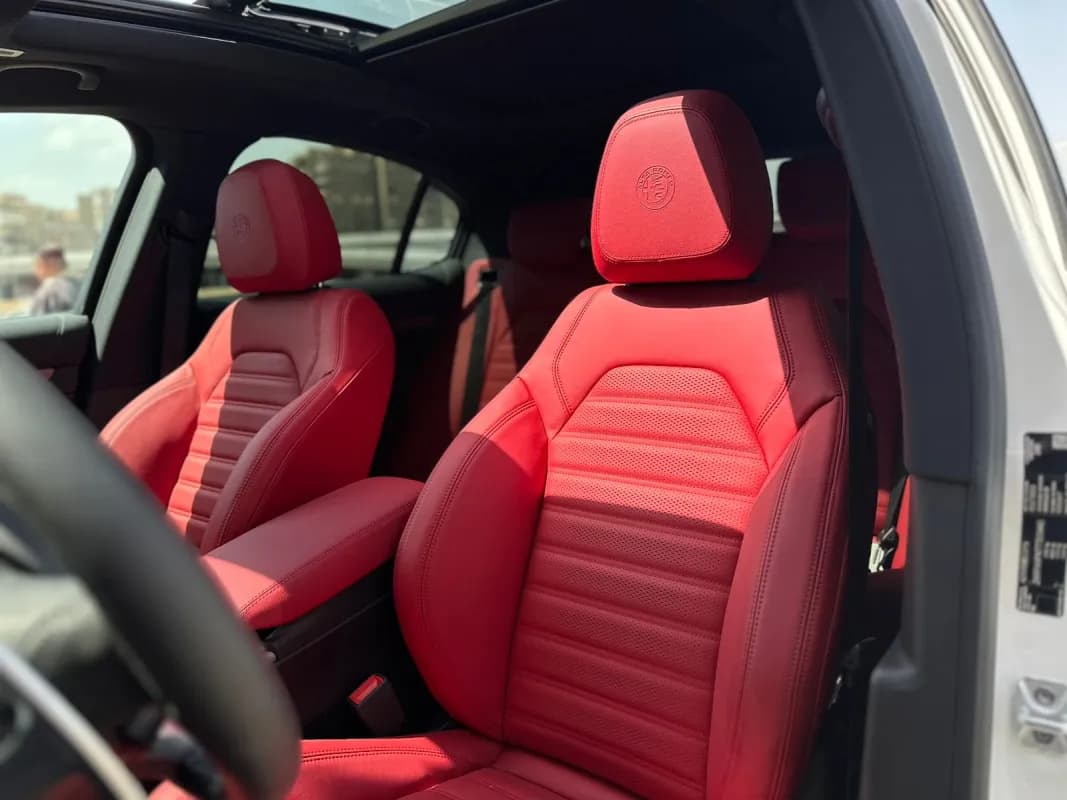 ألفا روميو ستيلفيو 2026