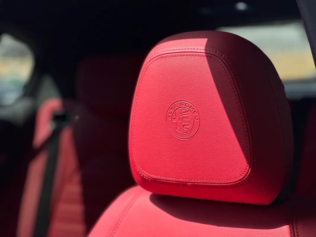 ألفا روميو ستيلفيو 2026