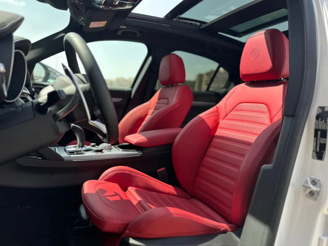 ألفا روميو ستيلفيو 2026