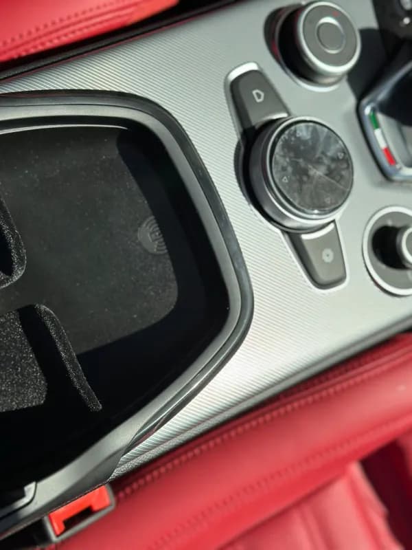 ألفا روميو ستيلفيو 2026