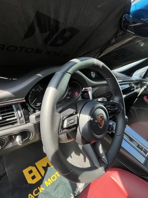 بورش ماكان 2026 تي رمادي إسمنتي فتيس متغير السرعات باستمرار — مستعملة