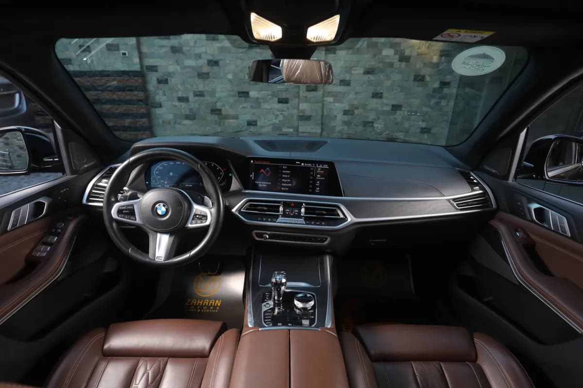 بي ام دبليو X7 2021 اكس درايف 40 اي أسود أوتوماتيك — مستعملة